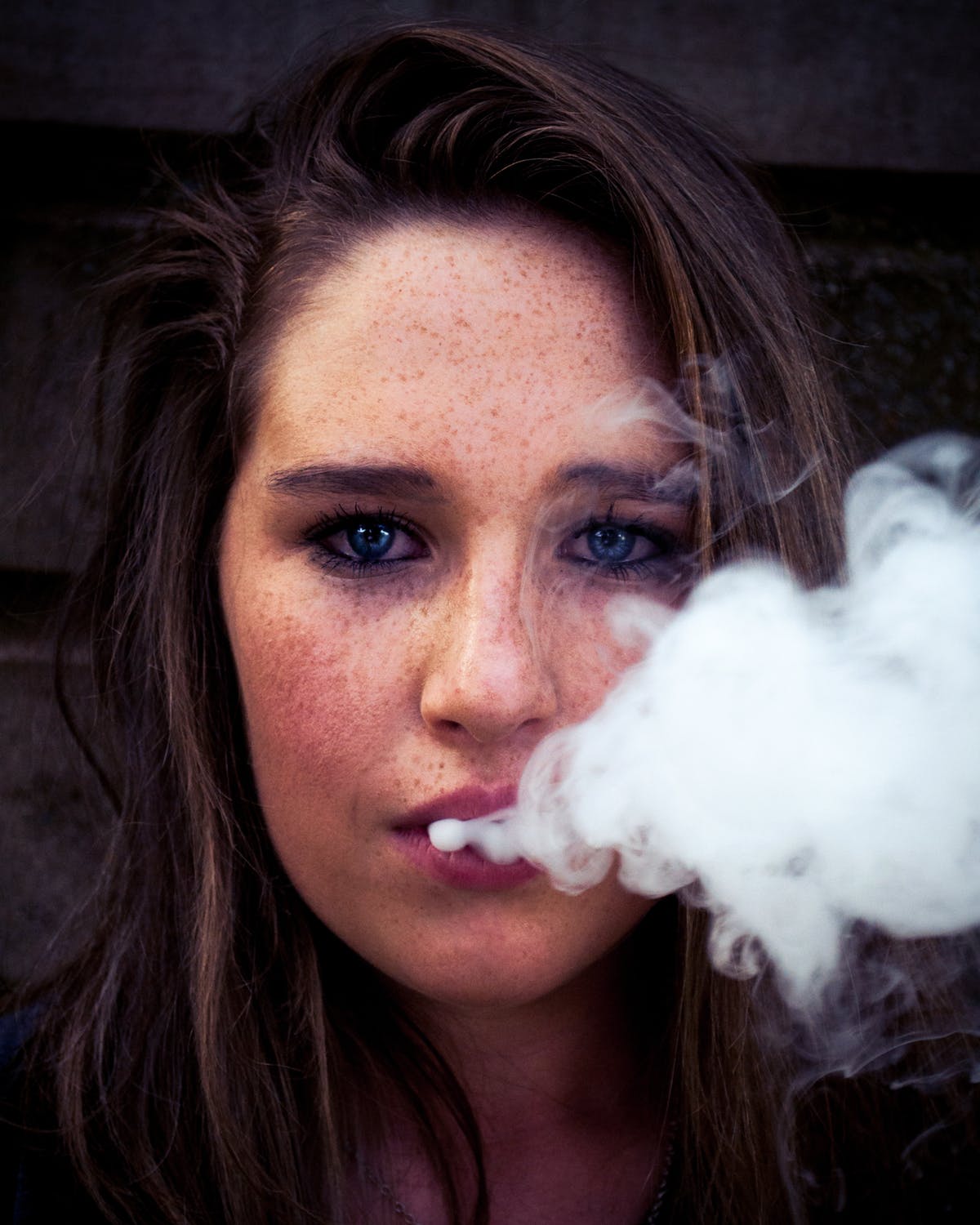 Juuling: The New E-Cigarette Trend That Teens are Hiding